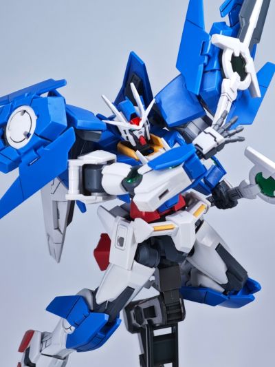 HGBD 1/144 00高达王牌潜行者