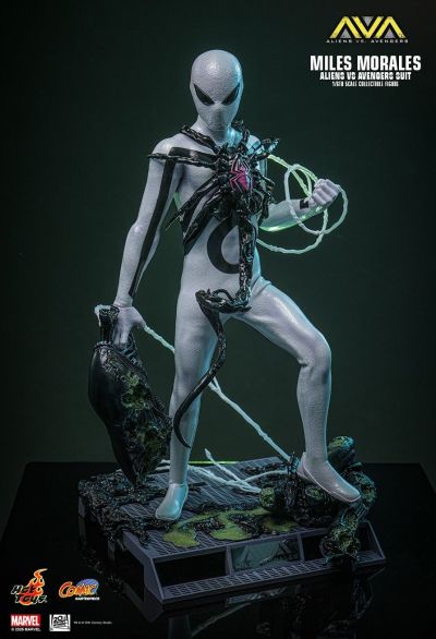 《异形大战复仇者》迈尔斯·莫拉莱斯(异形大战复仇者战衣)1:6比例珍藏人偶
