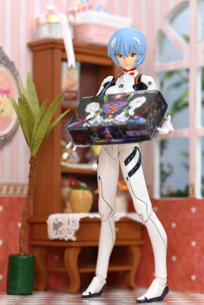 figma #91 EVA新剧场版 绫波丽 プラグスーツver. 