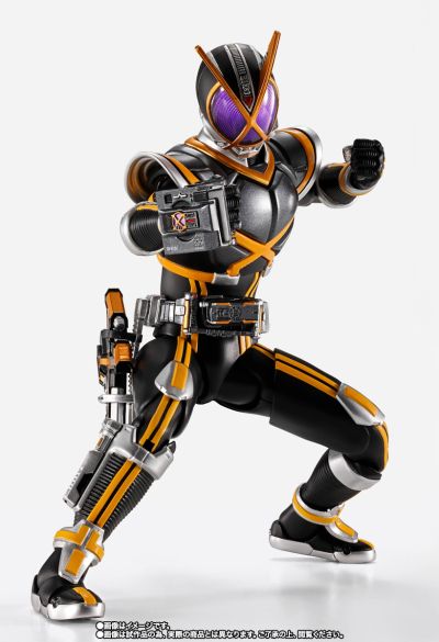 S.H.Figuarts(真骨雕制法)  假面骑士凯撒