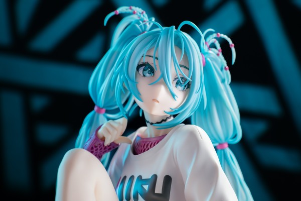 初音未来×米山舞 The Latest Street Style 