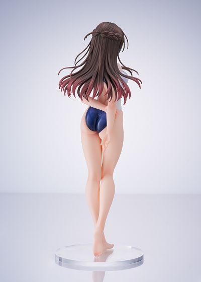 租借女友 水原千鹤 水色线条竞技泳装
