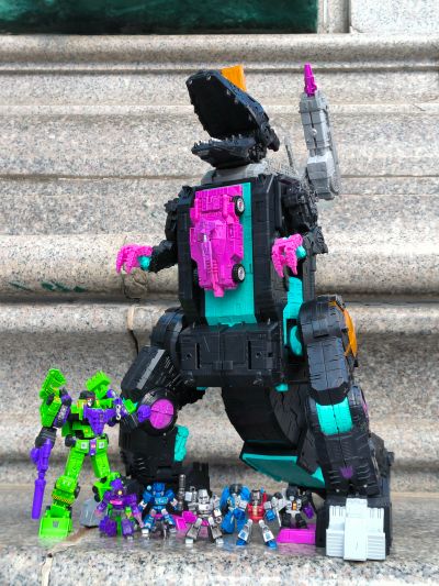 AOTP-13 霸天虎 铁甲龙