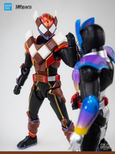 S.H.Figuarts  假面骑士瓦伦 巧克咚形态