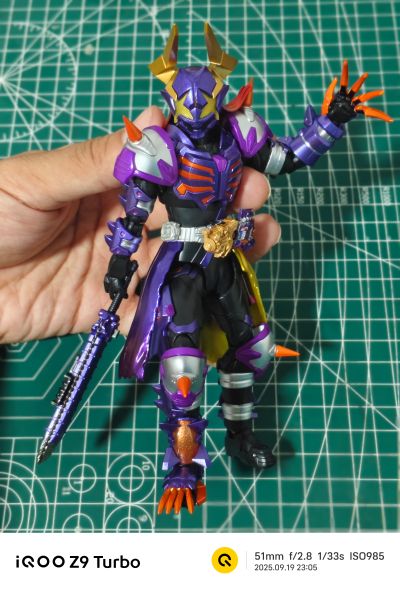 S.H.Figuarts 假面骑士霸牛 火旺僵尸形态（混世神）