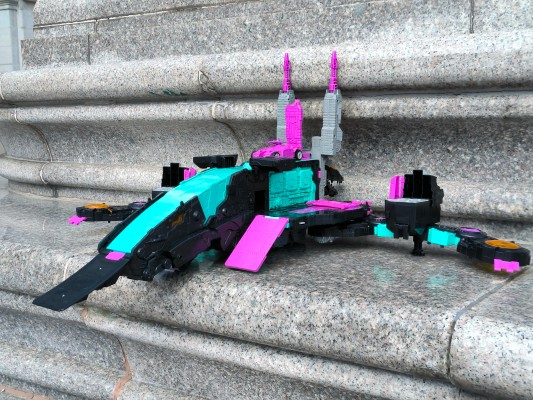 AOTP-13 霸天虎 铁甲龙