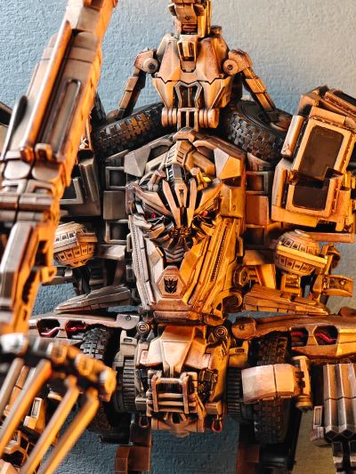 变形金刚电影大师级 MPM-14  碾压机 / 碎骨魔