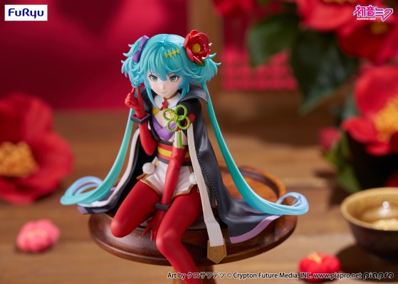 初音未来 压泡面人偶 花仙子系列-山茶花仙子-