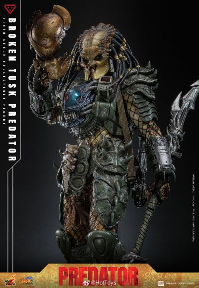 《铁血战士》碎牙铁血战士 1:6比例珍藏人偶(特别版)