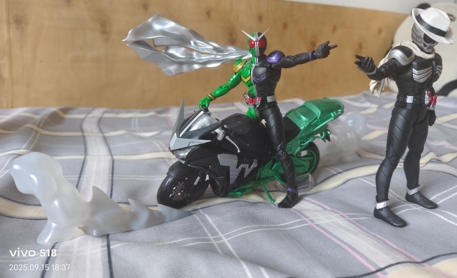 S.H.Figuarts 硬汉摩托（风都侦探改编动画纪念款）