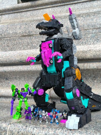 AOTP-13 霸天虎 铁甲龙