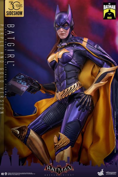 《蝙蝠侠：阿卡姆骑士》蝙蝠女（紫金色版）1:6比例珍藏人偶