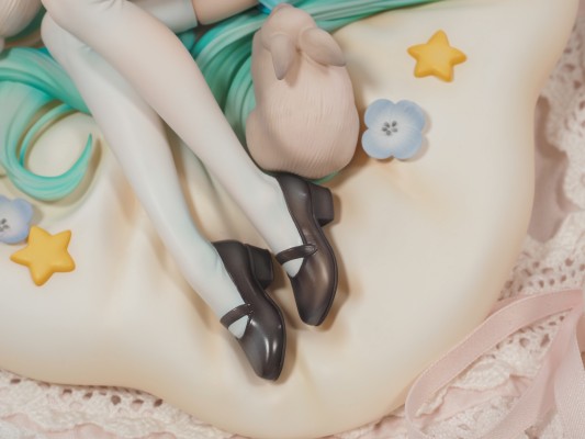 piapro 初音未来 眠兔