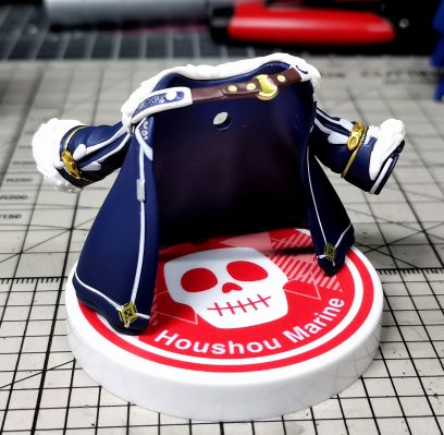 粘土人#2725 hololive 宝钟玛琳 OL服装