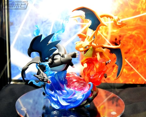 G.E.M. EX  宝可梦  超级喷火龙X + 超级喷火龙Y