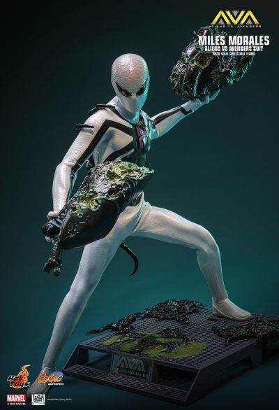 《异形大战复仇者》迈尔斯·莫拉莱斯(异形大战复仇者战衣)1:6比例珍藏人偶