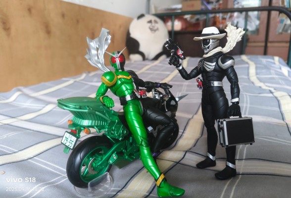 S.H.Figuarts 硬汉摩托（风都侦探改编动画纪念款）