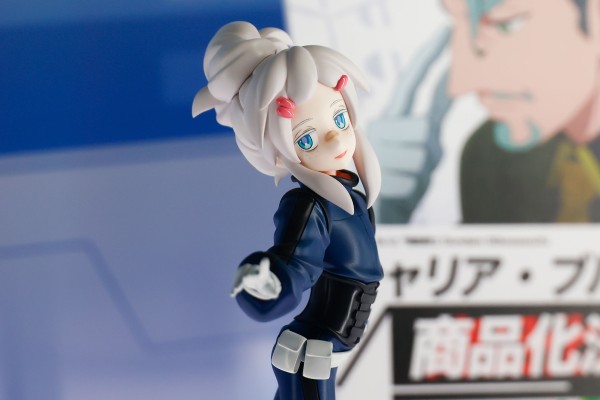 Lucrea Light  机动战士高达 跨时之战 尼娅安 驾驶服版