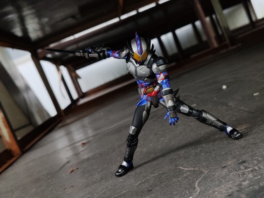 S.H.Figuarts   假面骑士亚马逊尼奥 （Amazon.co.jp独家版）