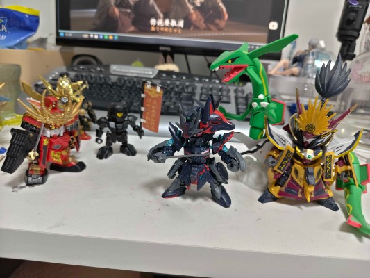 SDW HEROES SD高达世界：群英集 佐助德尔塔高达