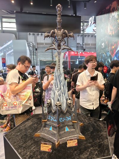 炉石传说 伊利丹·怒风 雕像