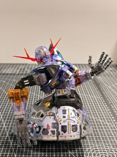 RG  1/144  高达基地专属商品 吉恩号[透明配色]