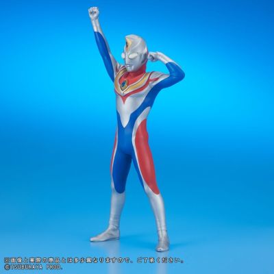 大怪兽系列 奥特新生代 戴拿奥特曼（闪亮型） 登场姿势