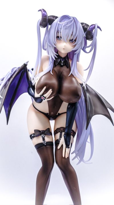 紫苑・阿尔菲涅 小恶魔