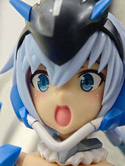 机甲少女 大比例 短剑