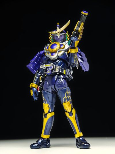 S.H.Figuarts（真骨雕制法）假面骑士龙玄 葡萄武装