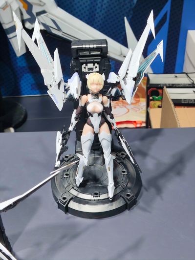 解限机 UBP-R02T 矛隼 衍生拼装机娘