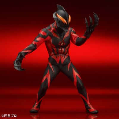 大怪兽系列 奥特新生代 贝利亚奥特曼 发光版