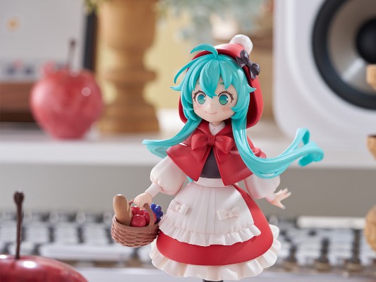 桌面童话 初音未来 小红帽