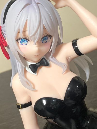 One-Seventh Carat 不时用俄语小声说真心话的邻桌艾莉同学 艾莉 兔女郎