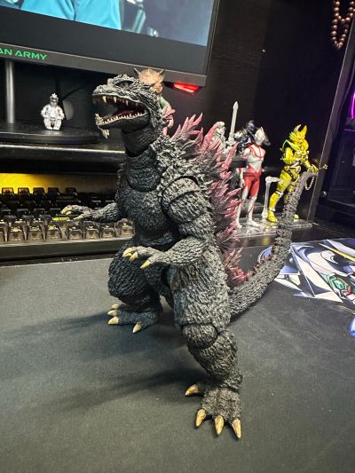 S.H.MonsterArts 哥斯拉（2000）