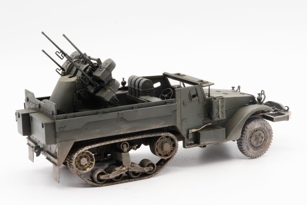 35081 1/35 美国 M16 半履带 自行防空炮 