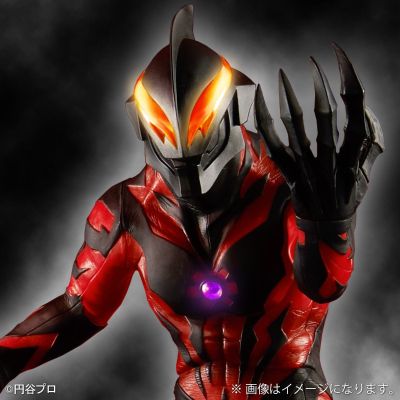 大怪兽系列 奥特新生代 贝利亚奥特曼 发光版