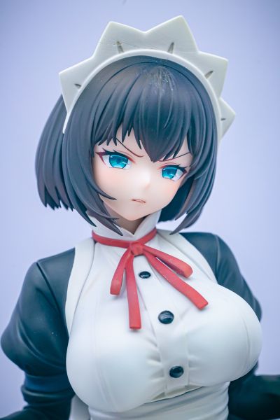 一脸嫌弃表情的妹子给你看内裤 女仆伊东千岁