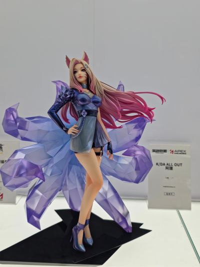 英雄联盟 K/DA ALL OUT 阿狸