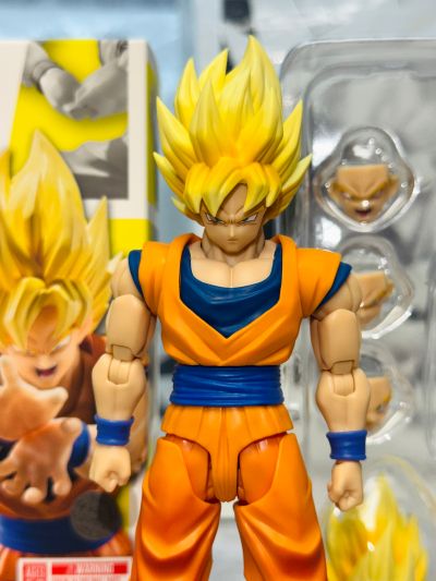 S.H.Figuarts 超级赛亚人孙悟空〈决战开幕〉