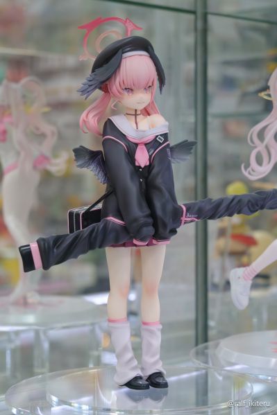 蔚蓝档案 下江小春