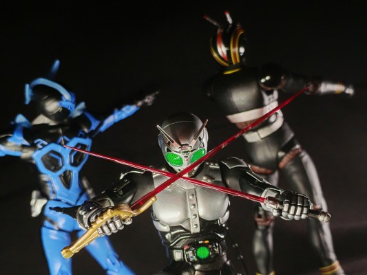 S.H.Figuarts（真骨雕制法） 银翼超人