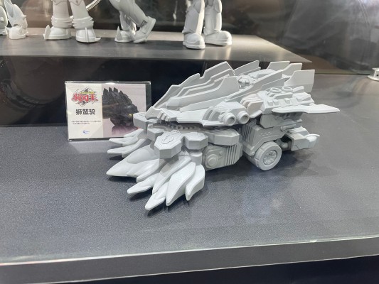 超兽武装拼装机甲系列模型  第一弹「火麟飞&幻麟闪驰套装」