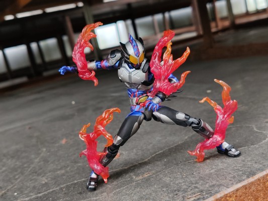 S.H.Figuarts   假面骑士亚马逊尼奥 （Amazon.co.jp独家版）