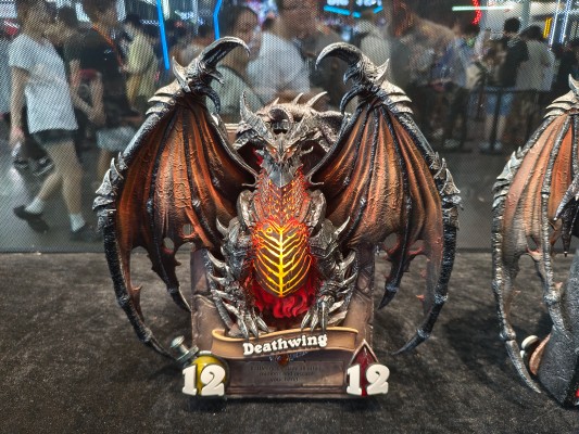 炉石传说 伊利丹·怒风 雕像