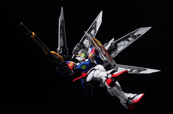 RG 1/144 飞翼高达零式