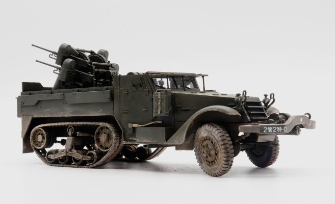 35081 1/35 美国 M16 半履带 自行防空炮 