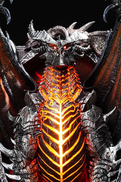 炉石传说 死亡之翼卡牌艺术雕像