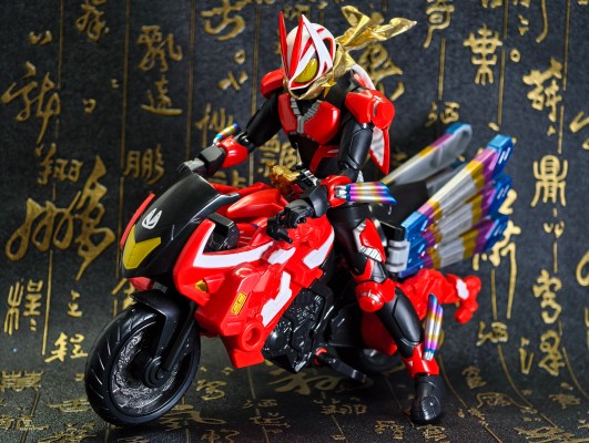 RCF 假面骑士极狐 推进冲锋摩托+登录形态套装