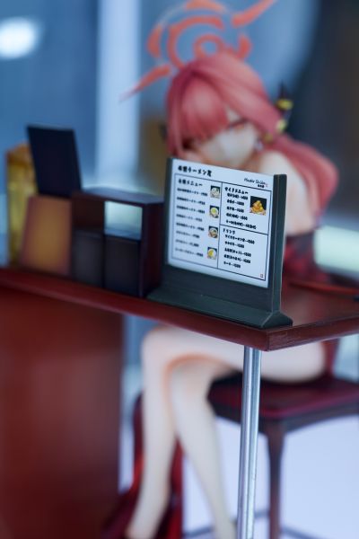 蔚蓝档案 陆八魔爱露（礼服）纪念大厅版